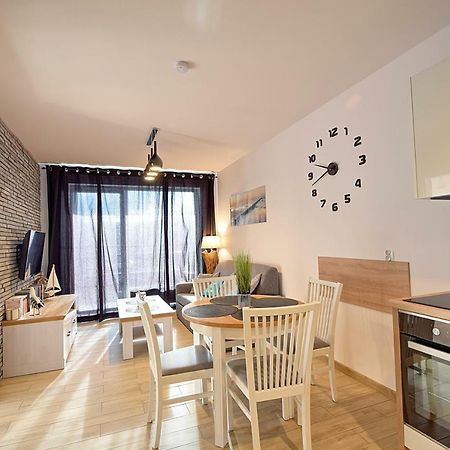 Apartament Oliwka Z Prywatnym Miejscem Postojowym Kolobrzeg Dış mekan fotoğraf