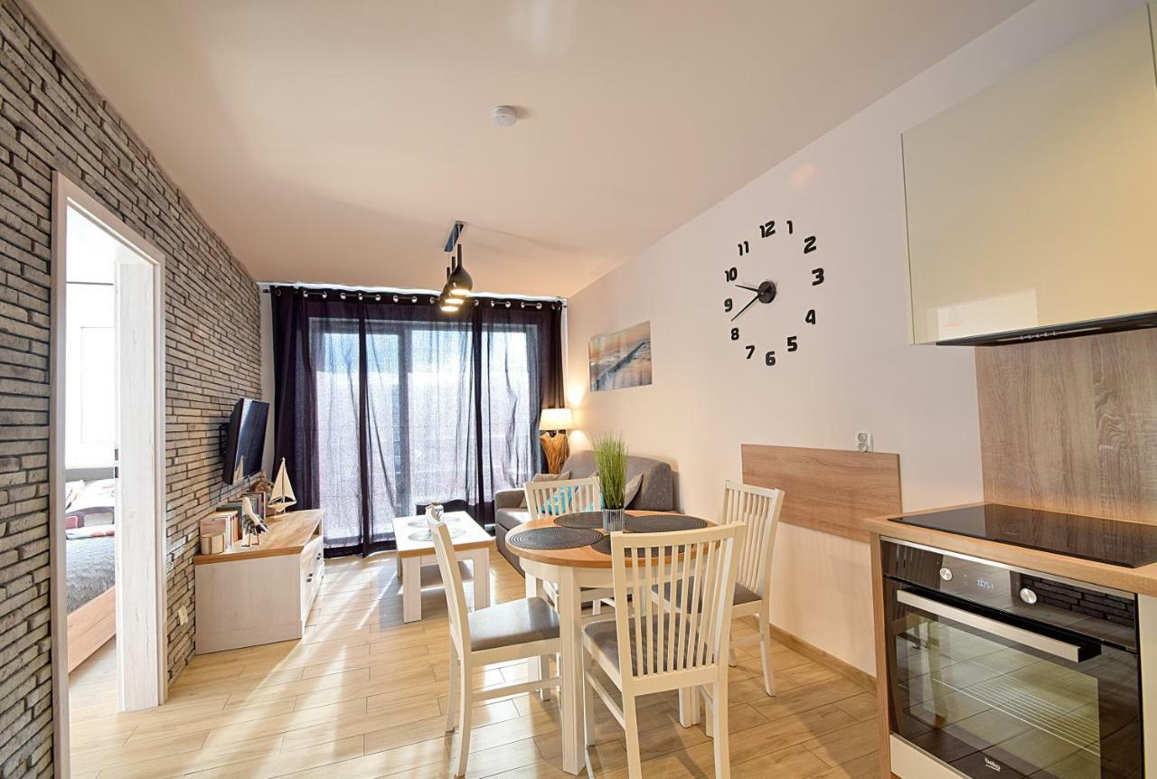 Apartament Oliwka Z Prywatnym Miejscem Postojowym Kolobrzeg Dış mekan fotoğraf